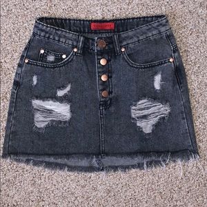 Distressed mini skirt